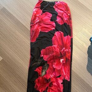 Fashion Nova Black and Red Floral Skirt